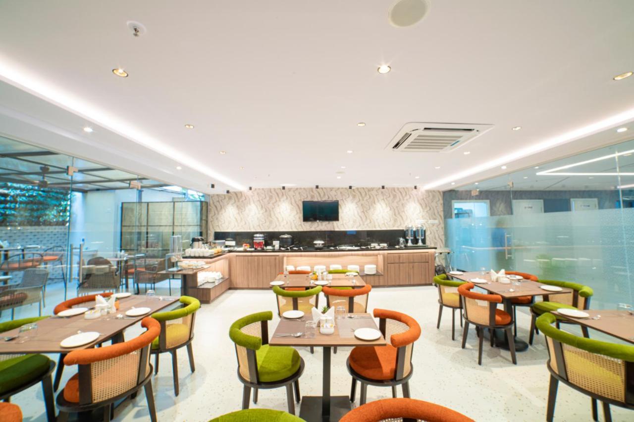 The Beacon Hotel 维沙卡帕特南 外观 照片